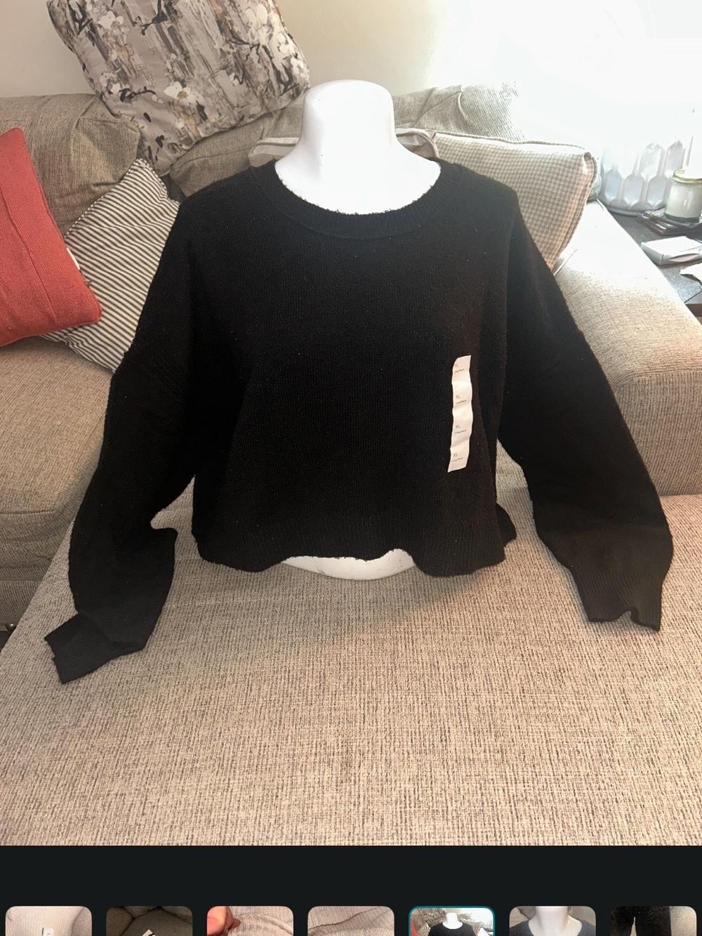 wild fable Black Cropped Crewneck Sweater